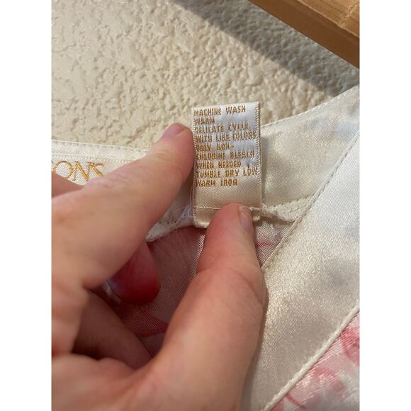 VTG Robinson’s Pink & Blue Floral Silky V Neck Long MuMu Grandma Nightgown Large - Picture 6 of 12